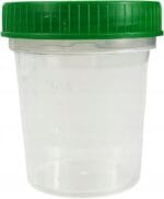 Kompletny zestaw Covetrus: przezroczysty pojemnik na mocz 100 ml z zieloną, szczelnie zakręcaną nakrętką i wytłoczoną skalą pomiarową.