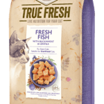 Opakowanie karmy Carnilove True Fresh Cat Adult Sterilised 340g z niebieską grafiką i wizerunkiem świeżych kawałków ryby, gryki oraz soczewicy.