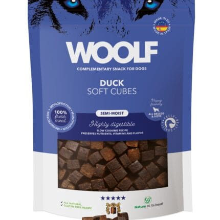 Półwilgotne przysmaki dla psa Woolf Soft Cubes Duck 100g w formie miękkich, brązowych kostek z mięsa kaczki.